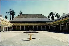 C'est l'un des principaux lieux de tourisme au Maroc. De quel palais parle-je ?