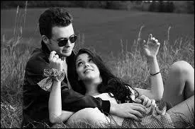 L'amour, l'amour, l'amour, l'amour, Tout l'monde en veut, tout l'monde en manque. L'amour, l'amour, l'amour, l'amour, Tout l'monde en parle, l'amour nous hante.