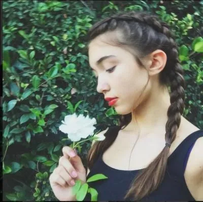 Comment s'appelle sa sur ?