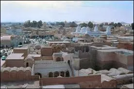 El Oued se trouve...