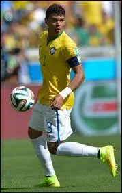 Dans quel club Thiago Silva joue-t-il ?