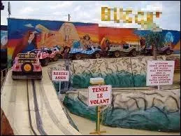 Les enfants vont adorer être dedans. Nommez ce manège !