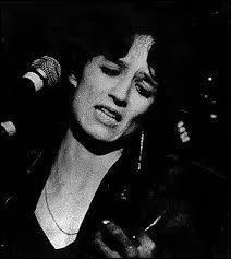 Dans quelle fili&egrave;re est-elle all&eacute;e ?