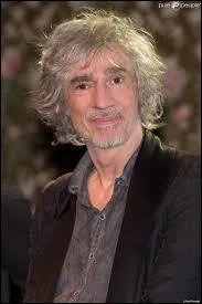 De quel instrument joue-t-il ?