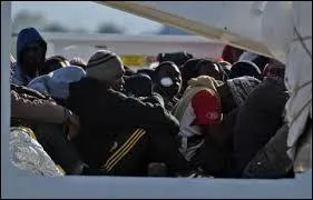 Comment le chef de cette opération de secours se nomme-t-il ?