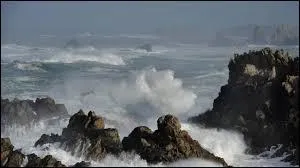 La Floride craignait l'arrivée de cette tempête pour le lundi 31 août. Cela au moment de la commémoration du passage d'un ouragan il y a 10 ans. Comment se nommait cet ouragan ?