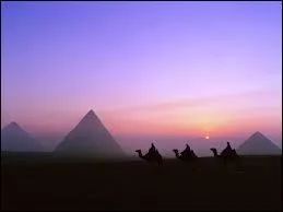 Ils sont aussi soupçonnés de soutenir une ancienne organisation terroriste. Laquelle ?