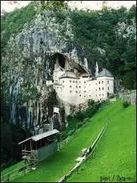 Un des suspects est un Afghan.