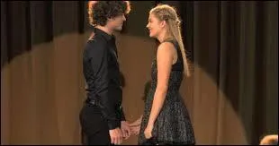 À l'origine, la chanson que vous devez trouver est une chanson racontant le suicide d'un petit enfant. Louane l'a totalement réinterprétée, la transformant en chanson d'adieu pour ses parents dans le film « La Famille Bélier » (2015). Dans ce film, elle chante cette chanson lors d'un concours qui lui permettra d'étudier la musique. Quelle est cette chanson ?