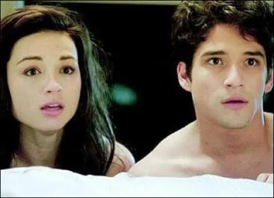 Dans la saison 2, Scott laisse un message dans le casier d'Allison, que dit ce mot ?