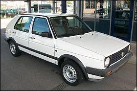 La première génération de cette voiture de Volkswagen date de 1974. Vous avez sur cette image la deuxième génération qui date de 1984, l'avez-vous reconnue ?