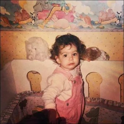 Quel poids faisait Tini à sa naissance ?