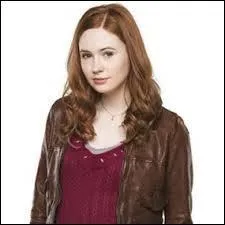 Qui est cette jeune fille qui accompagne le Docteur 11 dans les saisons 5 et 6 ?