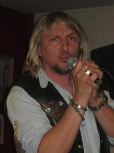 Mich'to se produira à Charroux dimanche. De qui est-il le sosie ?