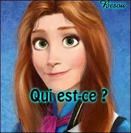 Quand on parle du loup... Qui est ce magnifique roux, cachant de sombres desseins derrière un sourire charmeur ?