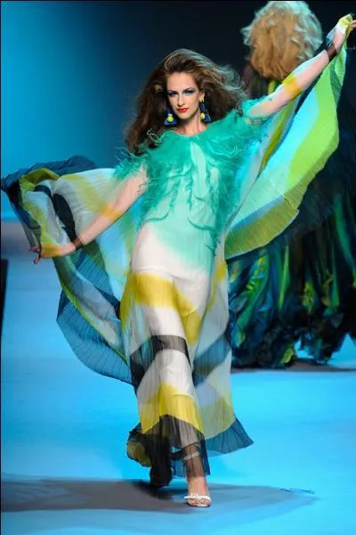 Quelle définition donneriez-vous de la haute couture ?