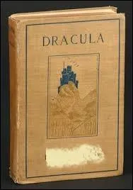 En 1897, le roman "Dracula" est publié pour la première fois. Quel écrivain en est l'auteur ?