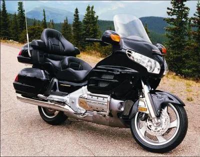 Super ! "Ta moto, elle est... ! "