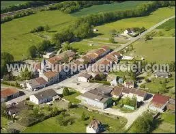 Grimaucourt-près-Sampigny est un village Meusien situé en région ...