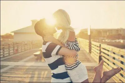 Lequel de ces couples boit un philtre d'amour ?