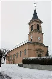 Voici l'église Saint-Sigismond de Ruederbach. Village Haut-Rhinois, il se situe en région ...