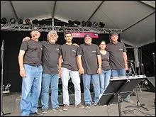 Dans quelle ville a-t-on pu découvrir pour la première fois le groupe « Pavillon noir » ?