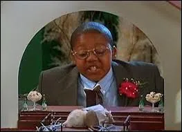 Dans la série télévisée "Phénomène Raven", comment s'appelle le rat de Cory Baxter ?