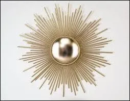 Quel nom porte le type de miroir présent sur la photo ?