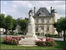 Nous partons à la découverte de Nesles-la-Vallée. Commune francilienne dans le Vexin Français, elle se situe dans le département ...