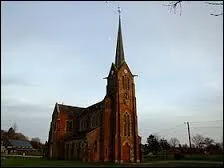 Un mariage a lieu dans l'église Notre-Dame de l'Assomption de Lemé. Les invités doivent se rendre dans ce village Axonais, situé en région ...