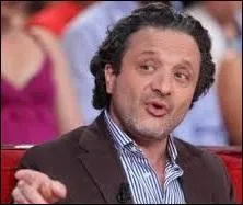 Sociétaire de l'émission "Les Grosses Têtes" pendant dix ans.