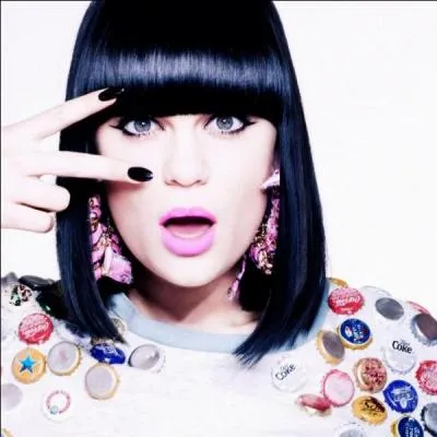 Avec qui a-t-elle chanté Bang Bang ?