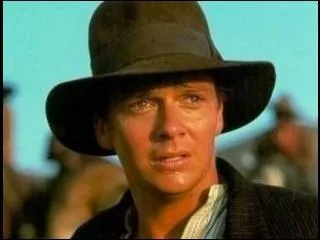 Jean-Philippe Puymartin double aussi, pour la télévision, l'acteur Sean Patrick Flanery, ici dans la série : Les aventures du jeune...