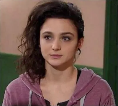 Dans quelle série télévisée Pauline Bression joue-t-elle le rôle d'Emma ?