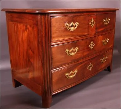 Gaston avait peur de se retrouver enfermé dans une usine ou de faire carrière derrière un bureau... L'idée lui vint en regardant le meuble en _______ qui trônait dans l'entrée.