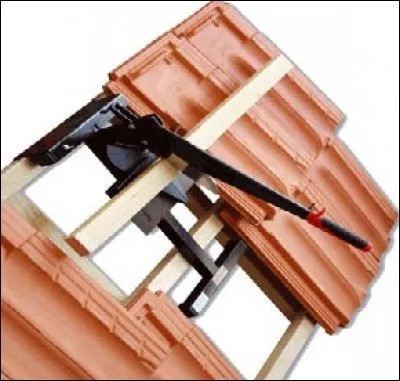 Quel est le nom de cet outil de couvreur ?