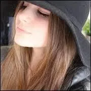 A-t-elle un frère ?