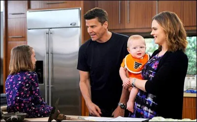 Comment s'appelle son fils (ici en b&eacute;b&eacute; sur la photo) ?