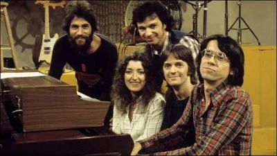 La complainte du phoque en Alaska est une chanson du groupe...