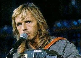 Chanson de Renaud en "Franglais" , qui commence ainsi : " When I have rencontred you, you was a jeunefille au pair..."