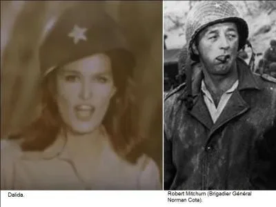 Restons sur cette chanson ! Dans le clip, des erreurs importantes ont été commises. Par exemple, Dalida porte un uniforme des plus fantaisistes. Mais, il y a une autre erreur ! 
Quelle est cette erreur ?