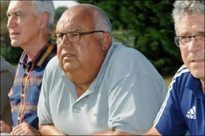 Le torchon a brûlé cette semaine entre le président du Poitiers football club Alain Proust et son directeur sportif Manu Christophe. Quelle phrase n'a pas été prononcée par Manu Christophe à propos d'Alain Proust ?
