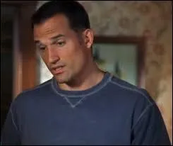 L'ex-mari de Sharona se nomme...