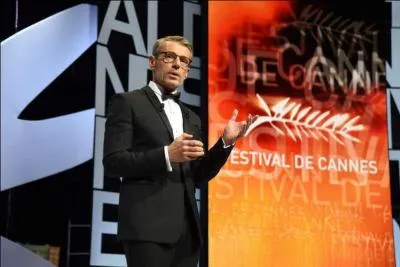 Avec quoi Sabine Azéma associe-t-elle la magie du cinéma ?