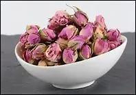 Votre cheminée est allumée, alors jetez-y quelques boutons de ---- afin d'avoir une chance insolente.