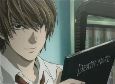 Je suis le propriétaire d'un Death Note et suis surnommé "Kira". Je me nomme...
