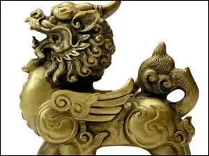 Quel est le nom de cet animal fabuleux du folklore chinois, à la fois, cheval, cerf, licorne et recouvert d'écailles, qui apporte le bonheur ?
