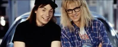 Ou encore il prête sa voix au jeune garçon brun, qui se prénomme...