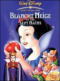 Blanche-Neige et les Sept Nains - Quel fruit la méchante sorcière a-t-elle empoisonné pour tuer la princesse ?