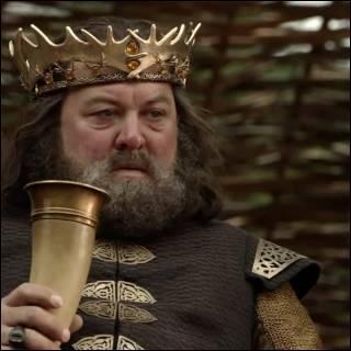Avec quelle arme le roi Robert Baratheon aimait-il se battre ?